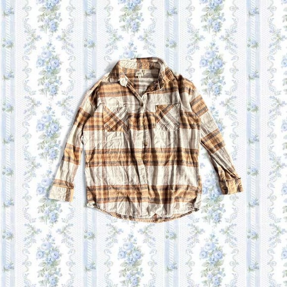 BKE Tops - BKE Women's XS Tan and brown plaid boyfriend flannel shirt